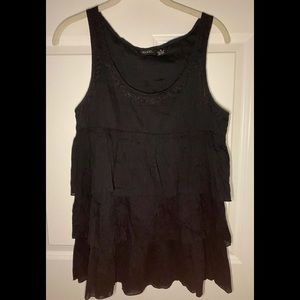 NWOT etc. 100% cotton black layered tank.